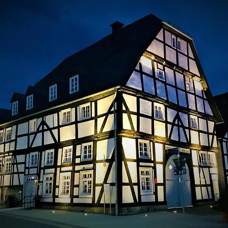 Haus Buuck - *